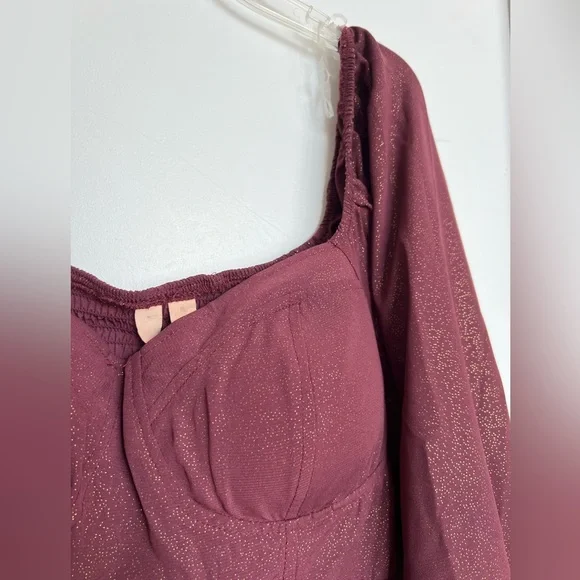 Gorgeous burgundy & gold mini dress - Picture 3 of 5